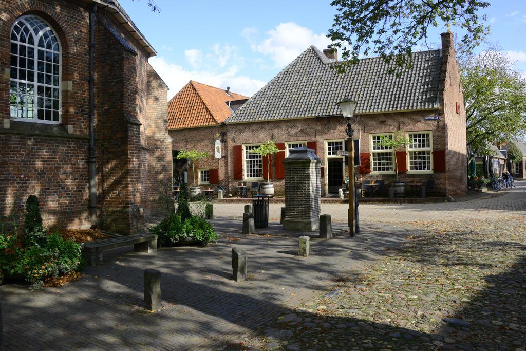 Herberg De Gouden Leeuw ブロンクホルスト エクステリア 写真